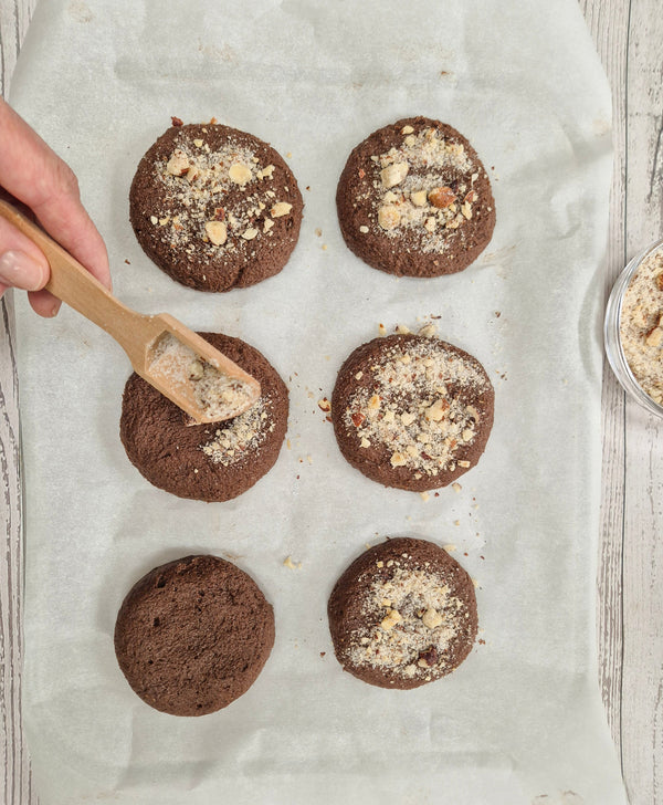 Step 4 – Topping chopped Hazelnuts before baking
